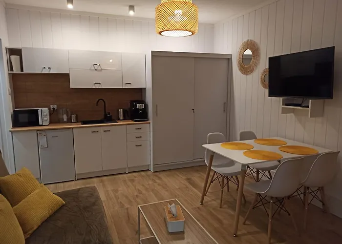 Sloneczny Z Prywatna Sauna W Stroniu Slaskim アパート *